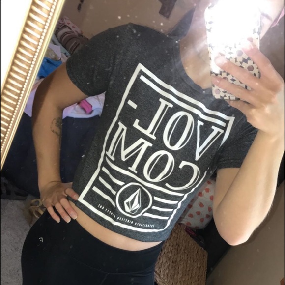 Volcom tshirt - Picture 2 of 2